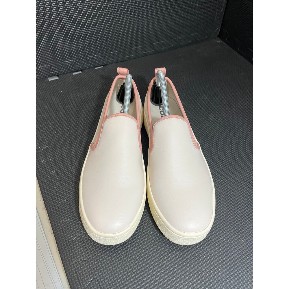 COACH Women's Slip On Sneaker Loafer‎ White Pink Petal Trim Size 10 Leather - Picture 2 of 8